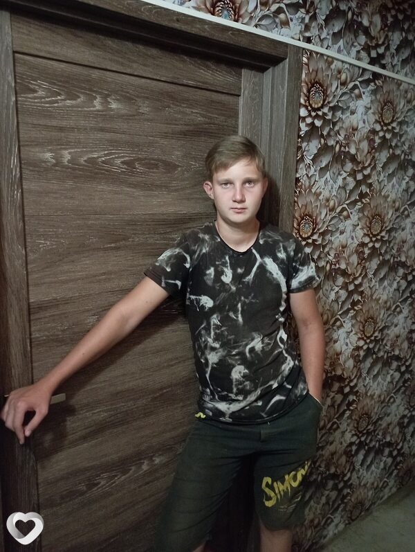 Иван, 18, Пружанах — анкета №4507533