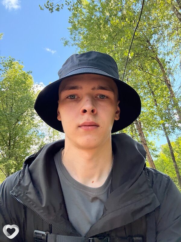 Павел, 21, Москве — анкета №4507534