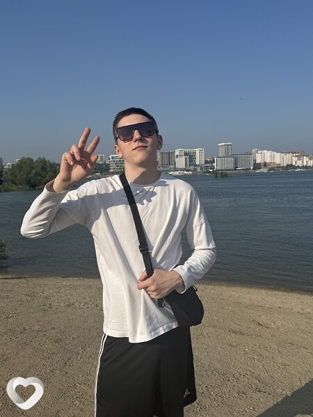 Алексей, 21, Новосибирске — анкета №4507643