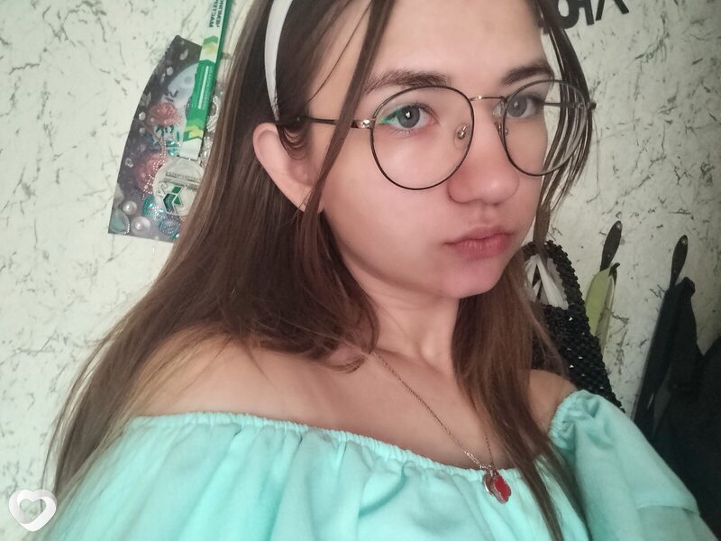 Вика, 18, Томске — анкета №4508900