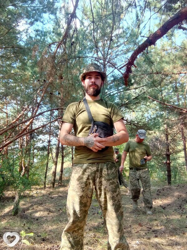 Артем, 27, Кривое Роге — анкета №4509643