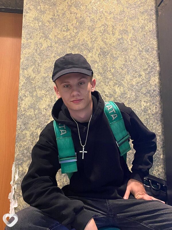 Александр, 21, Воронеже — анкета №4510610