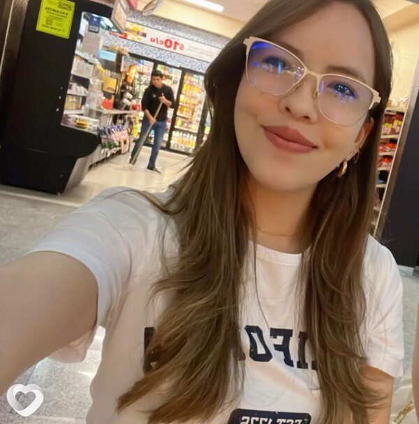Карина, 23, Муроме — анкета №4511227