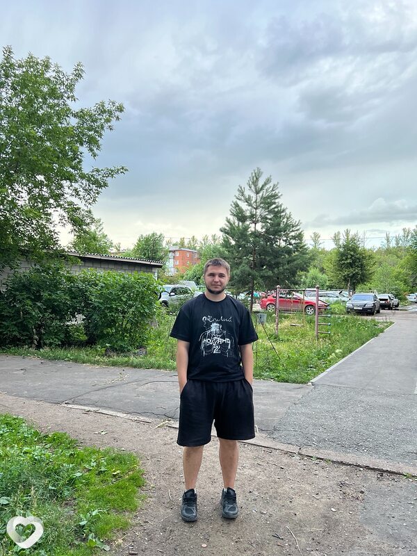 Артем, 19, Омске — анкета №4511392