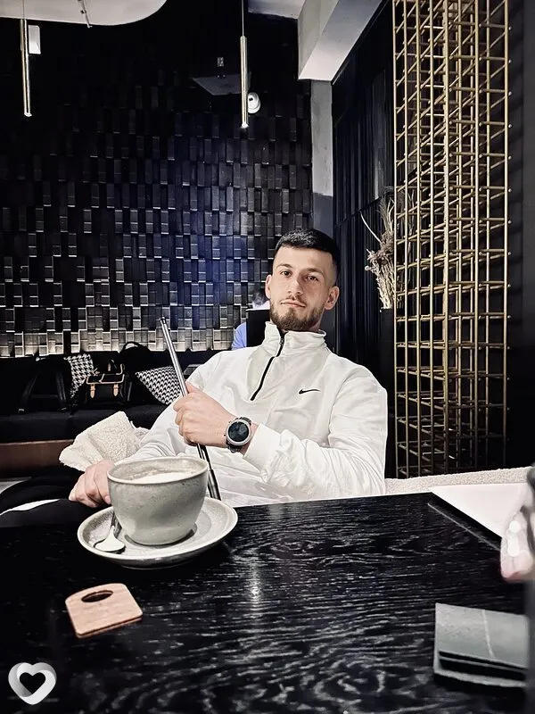 Давид, 25, Москве — анкета №4512176