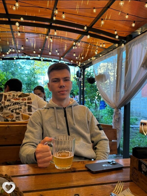 Максим, 22, Санкт-Петербурге — анкета №4515423