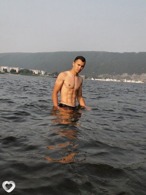 Денис, 25, Братске — анкета №4518008