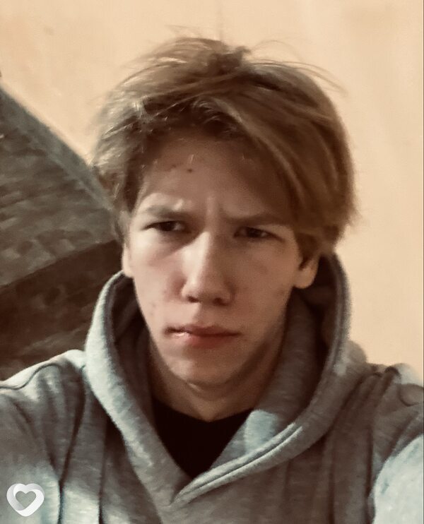 Сережа, 18, Санкт-Петербурге — анкета №4518356