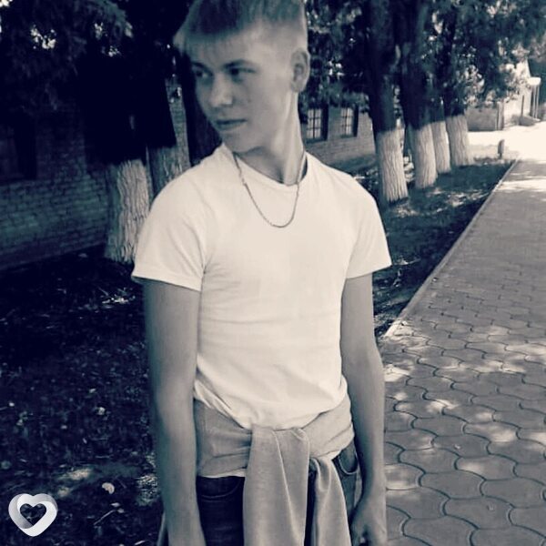 Даня, 22, Троицке — анкета №4520017
