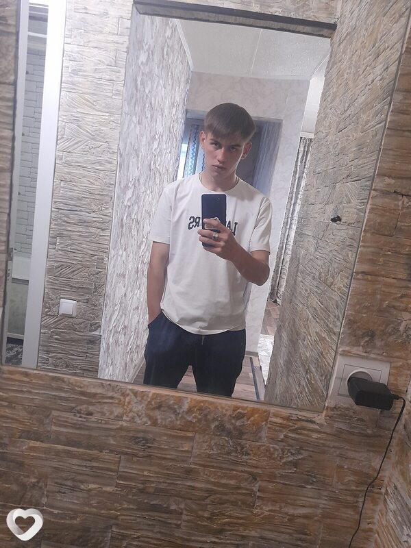 Александр, 20, Усть-Каменогорск — анкета №4521376