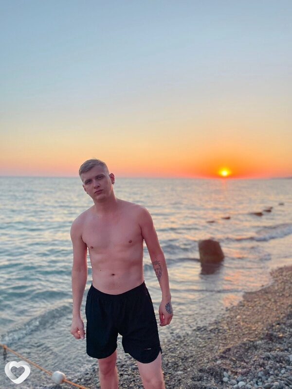 Илья, 29, Волжском — анкета №4521643