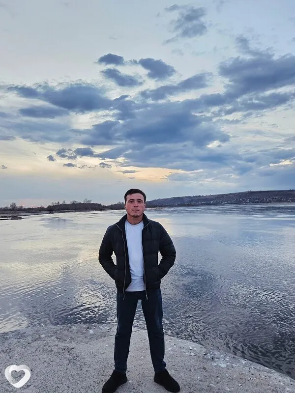 Asadbek, 23, Барнауле — анкета №4521777