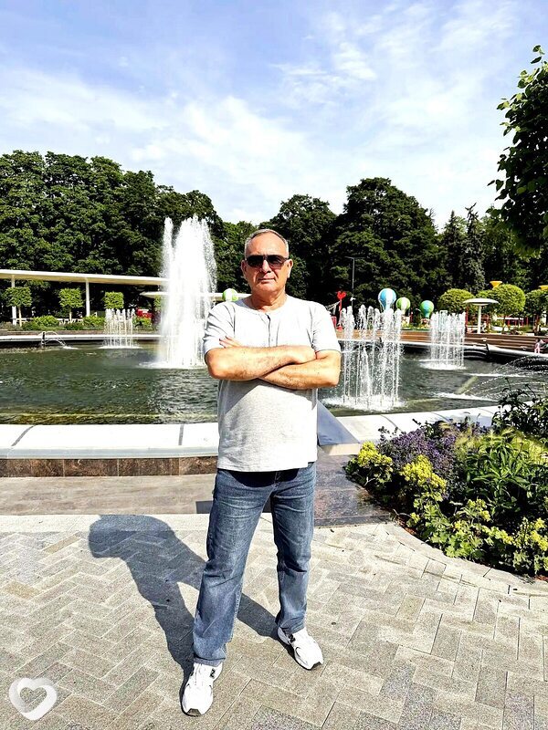 Владимир, Саратов