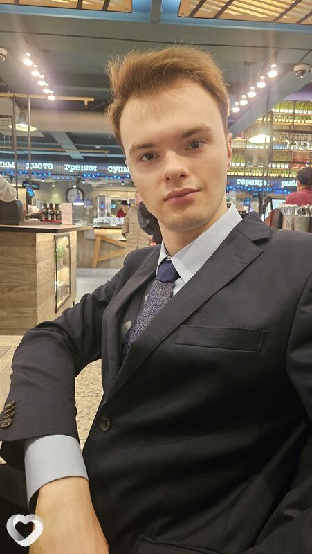 Александр, 21, Екатеринбурге — анкета №4522236