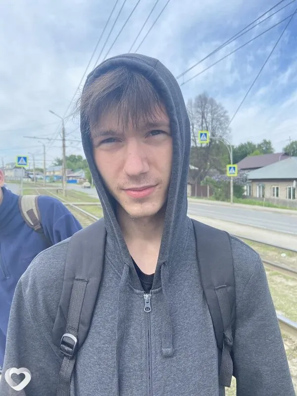 Дмитрий, 19, Барнауле — анкета №4523475