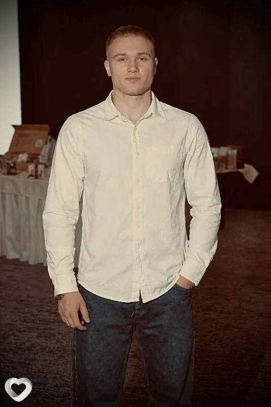 Захар, 23, Барнауле — анкета №4524062