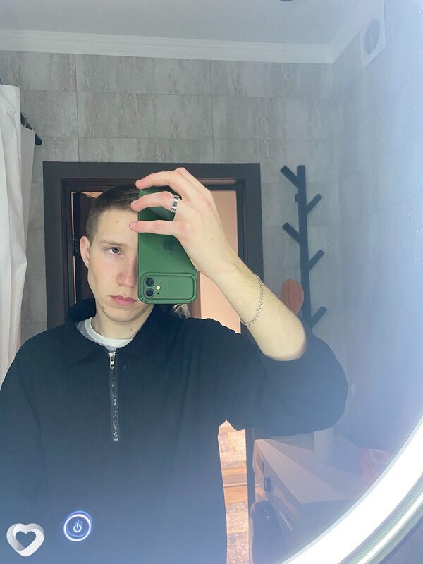 Арсений, 19, Новосибирске — анкета №4524500
