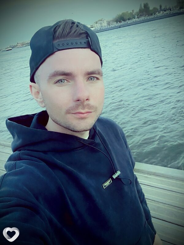 Артем, Лодзь