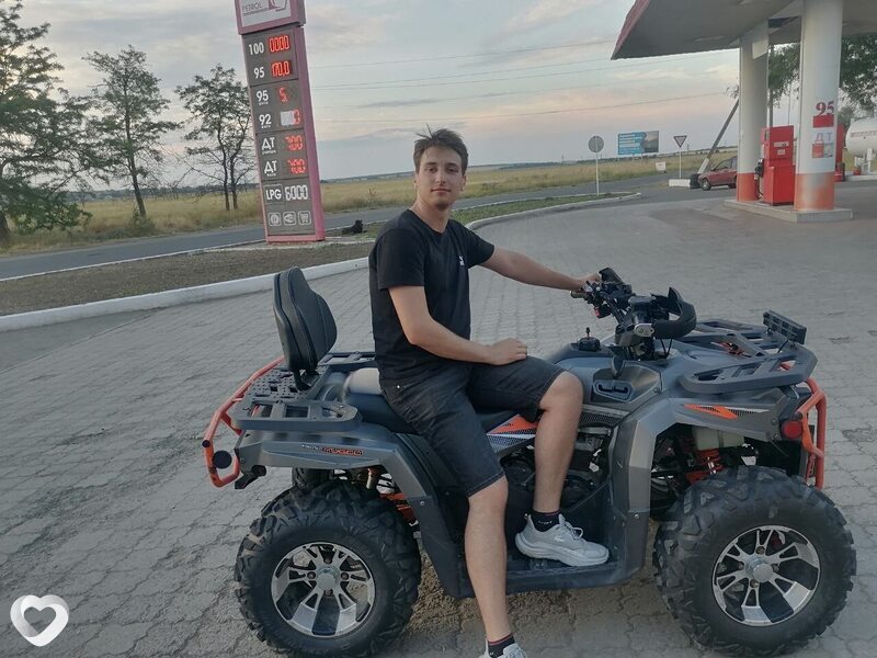 Денис, 24, Донецке — анкета №4526428