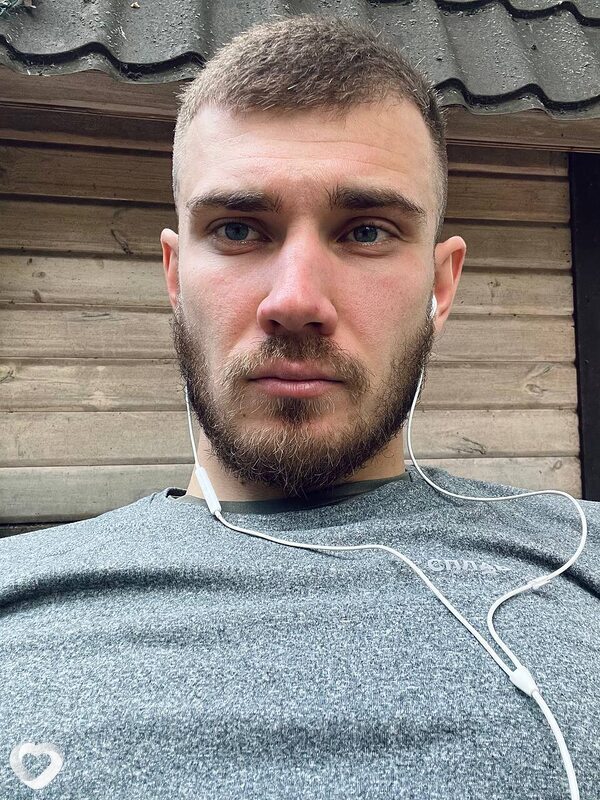 Олег, 27, Белгороде — анкета №4526768