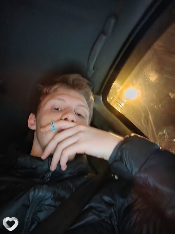 Андрей, 18, Москве — анкета №4527019