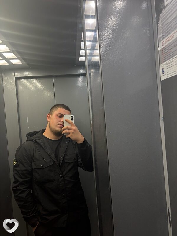 Азамат, Зеленоград