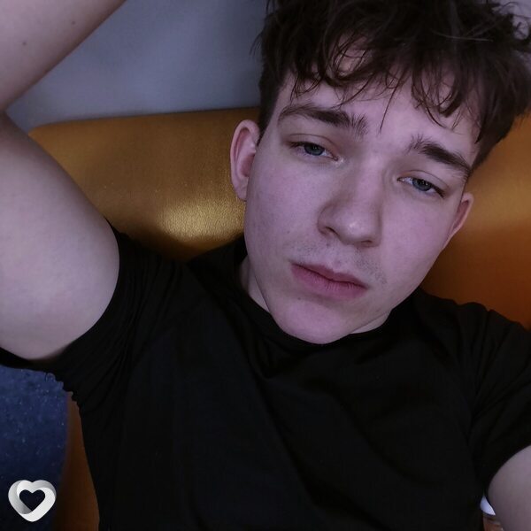 Антон, 18, Екатеринбурге — анкета №4529049