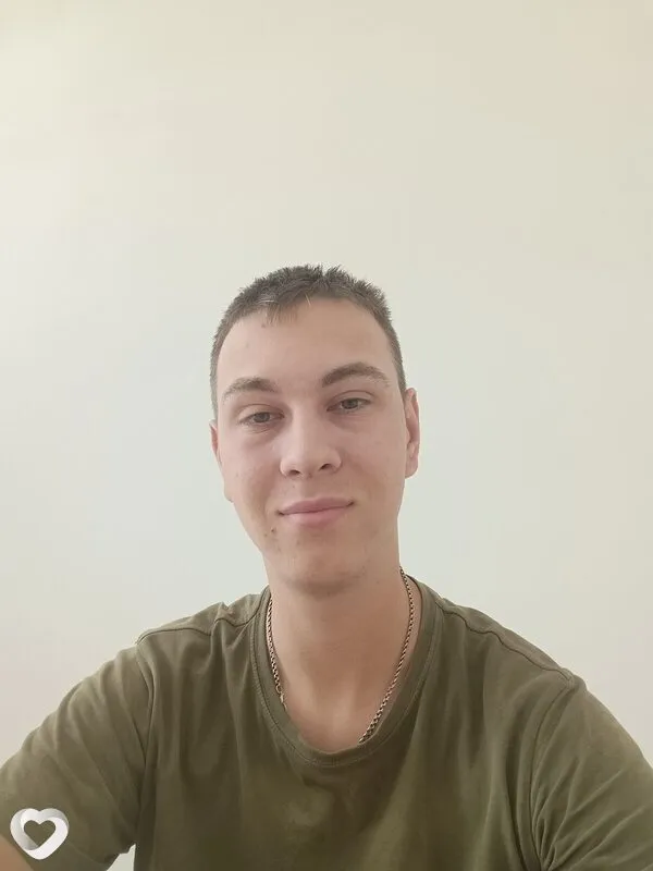 Денис, 20, Москве — анкета №4529370