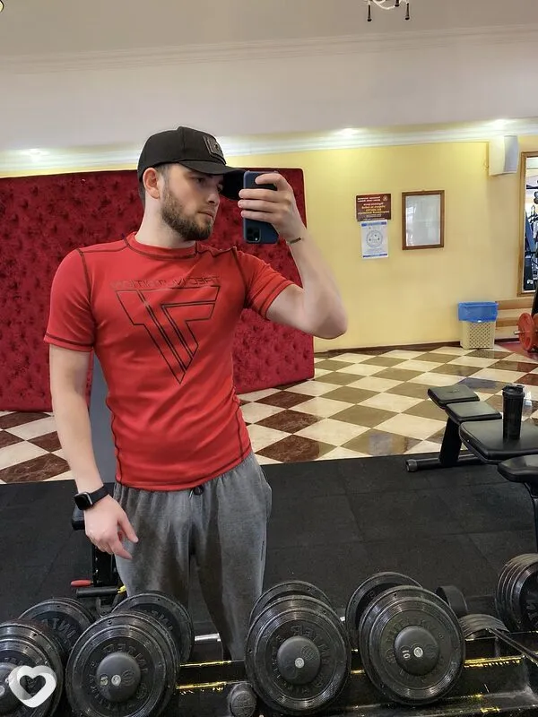 Астик, 26, Москве — анкета №4529352