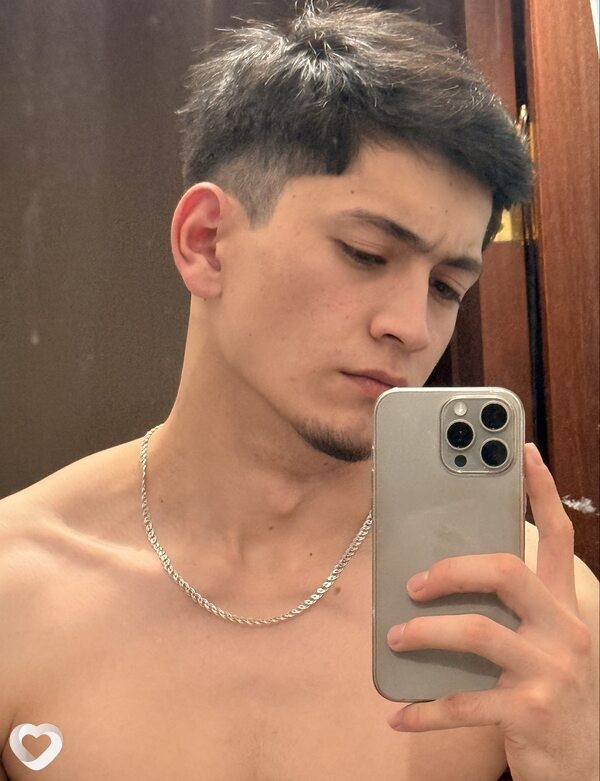 Диёр, 22, Санкт-Петербурге — анкета №4530025