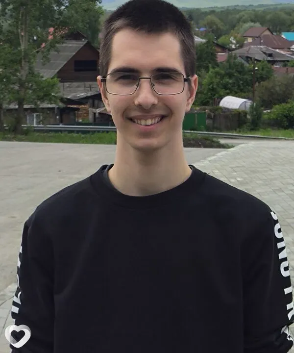 Артём, 18, Барнауле — анкета №4529382