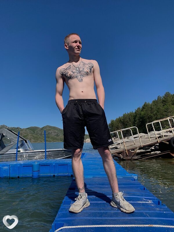 Виталий, 19, Усть-Каменогорск — анкета №4530230