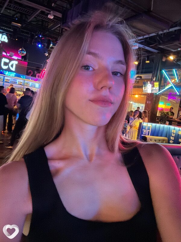Анна, 18, Новосибирске — анкета №4536119