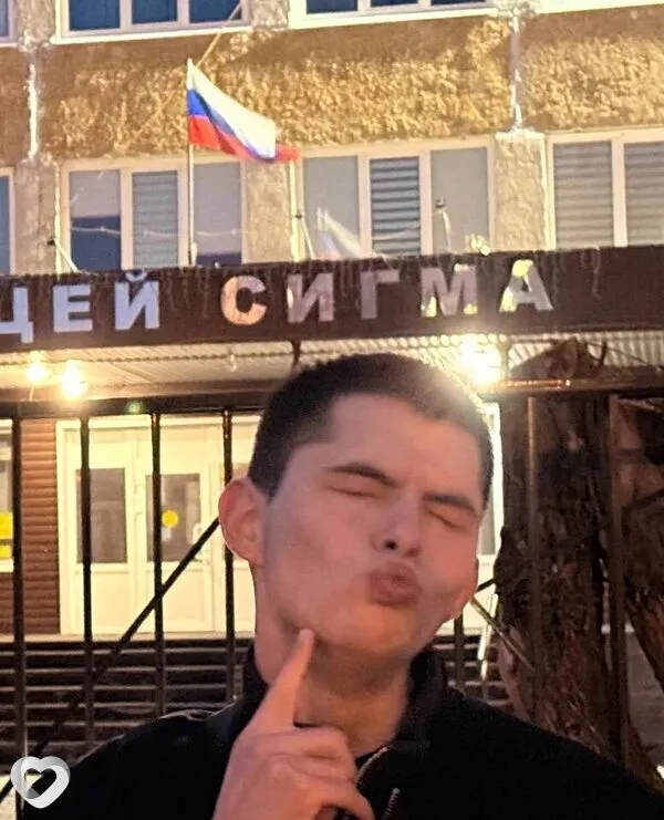 Захар, 19, Барнауле — анкета №4532867