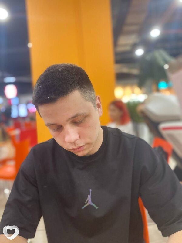 Данил, 21, Уфе — анкета №4533732