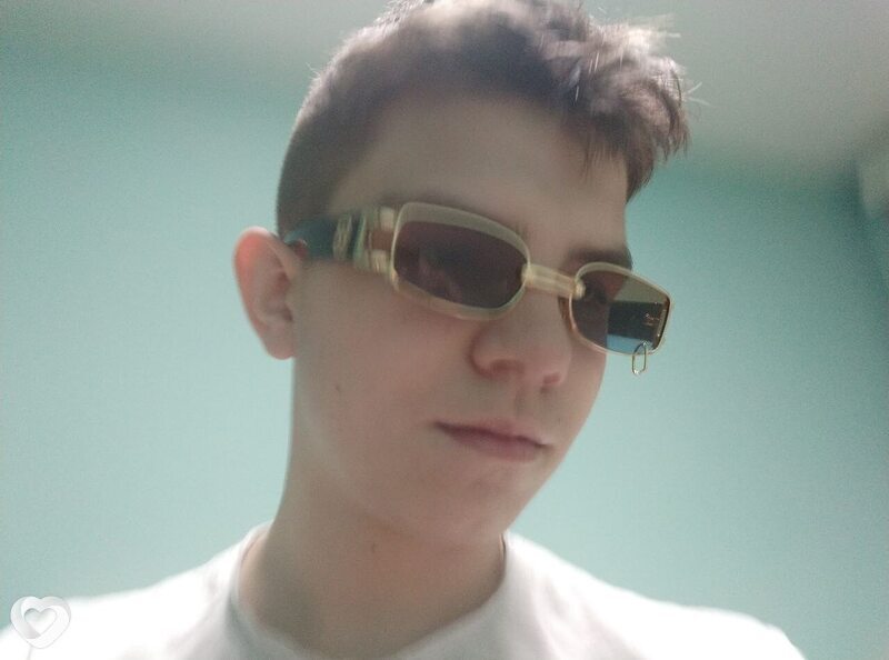 Антон, 18, Минске — анкета №4533924