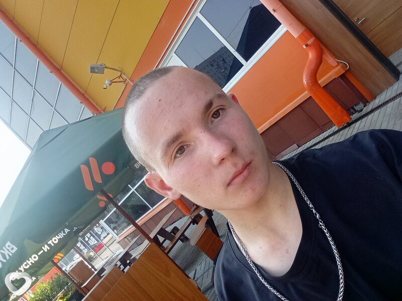 Эдуард, 18, Тюмени — анкета №4534917