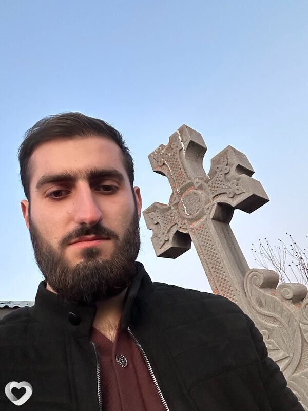 Ashot, 23, Красноярске — анкета №4535175