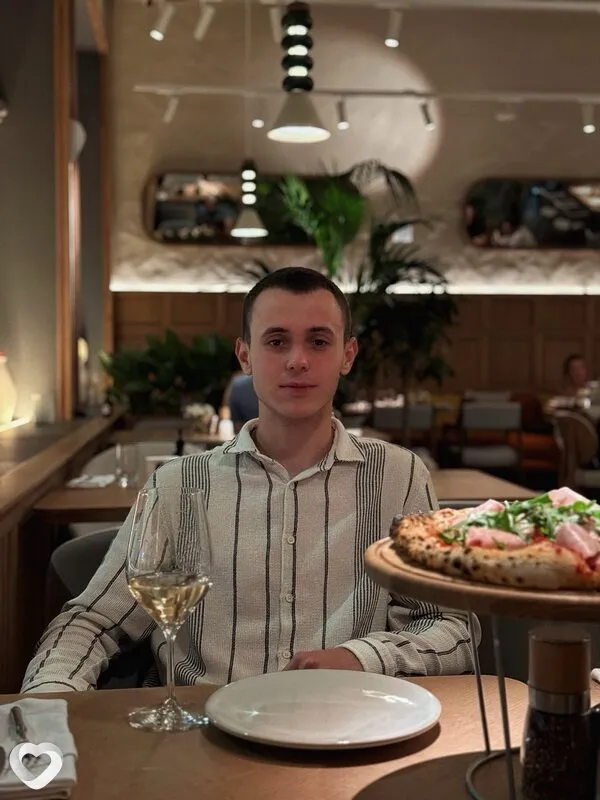 Максим, 23, Барнауле — анкета №4535721