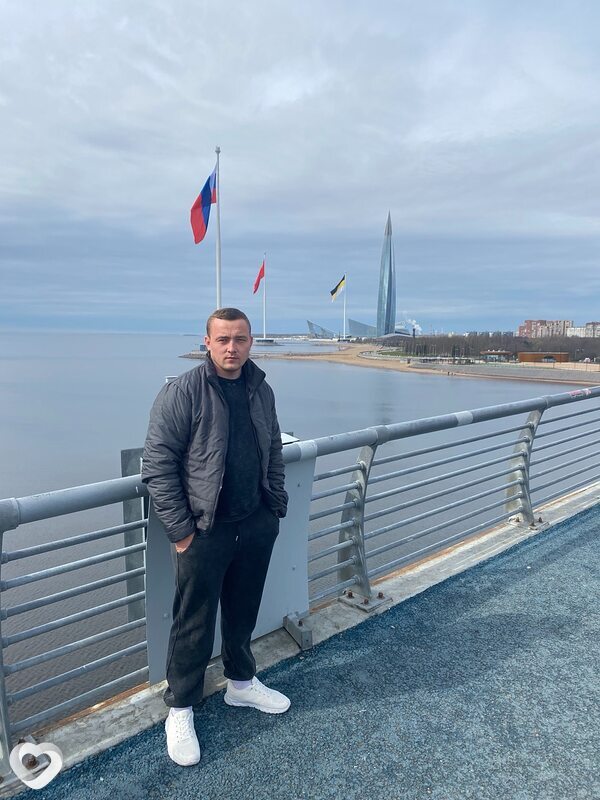 Артем, 26, Новотроицке — анкета №4536306