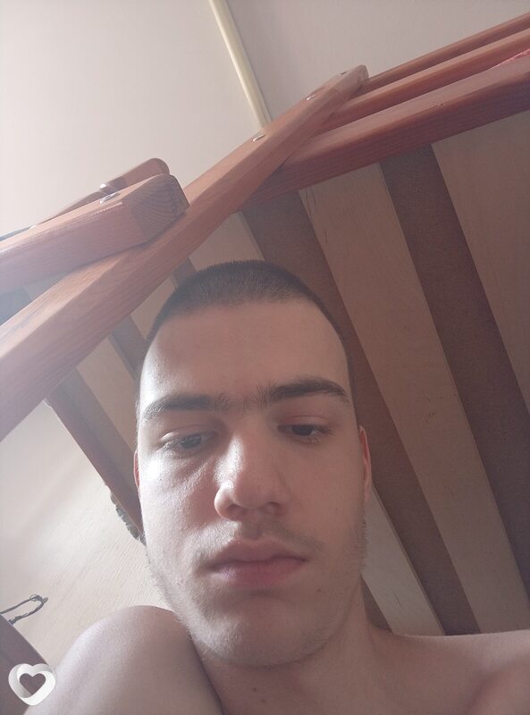 Саша, 18, Тольятти — анкета №4536920