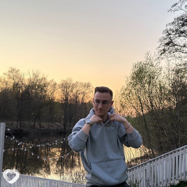 Артем, 29, Курске — анкета №4537737