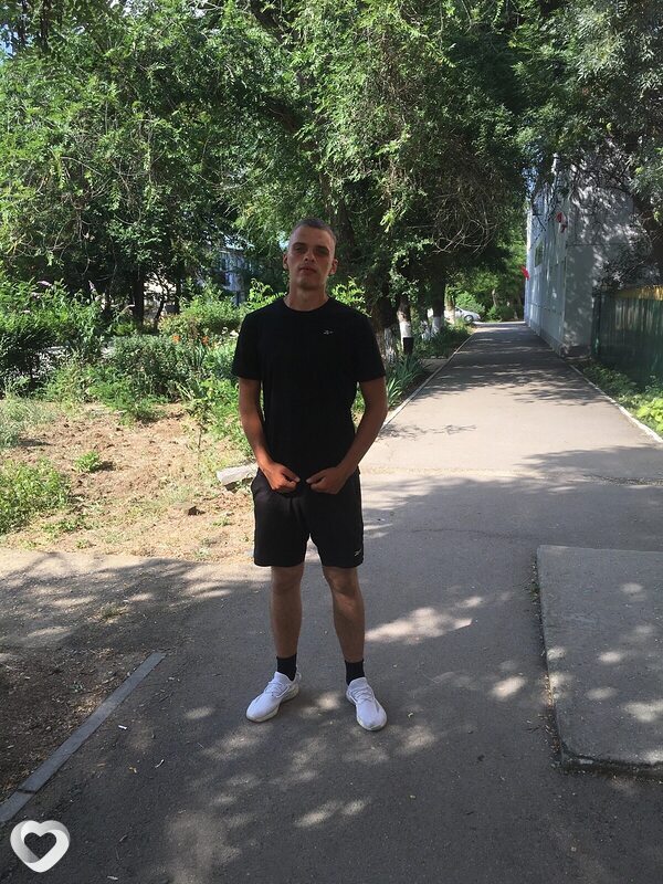 Роман, 24, Саратове — анкета №4538212