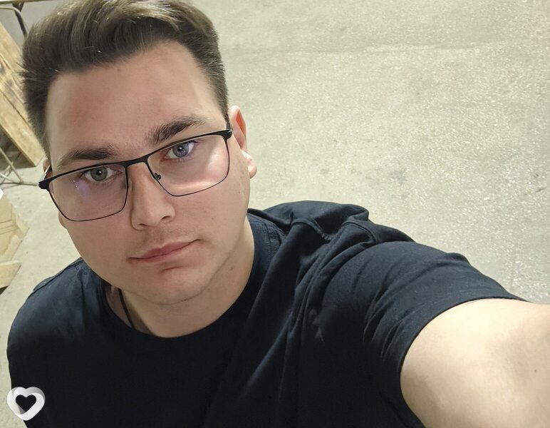 Михаил, 23, Мариуполе — анкета №4539196