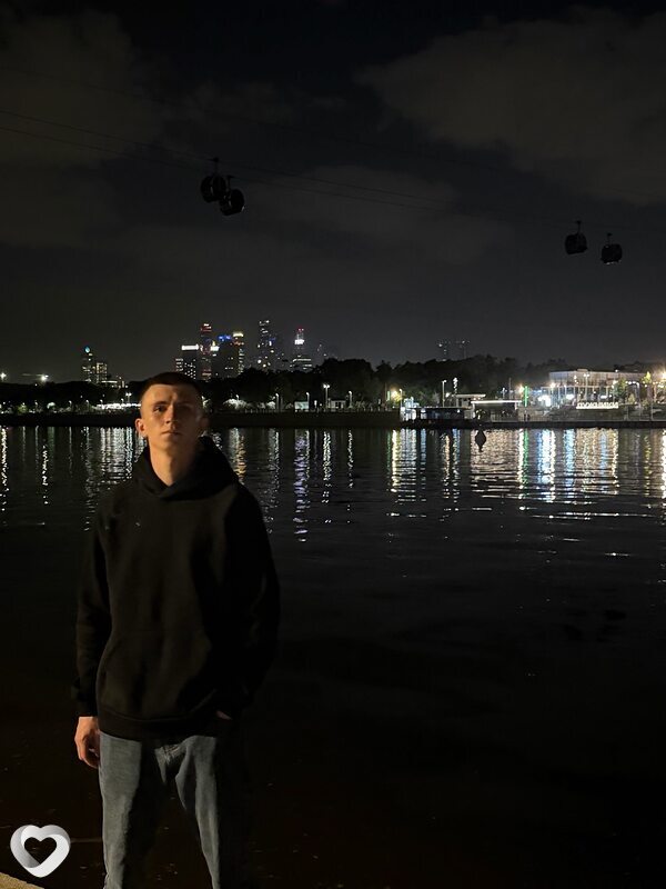 Вова, 21, Москве — анкета №4540077