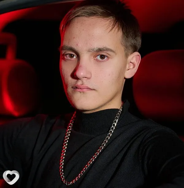 Егор, 18, Барнауле — анкета №4540802