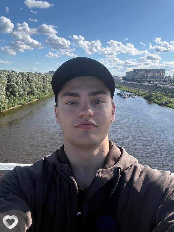 Александр, 21, Улан-Удэ — анкета №4541199