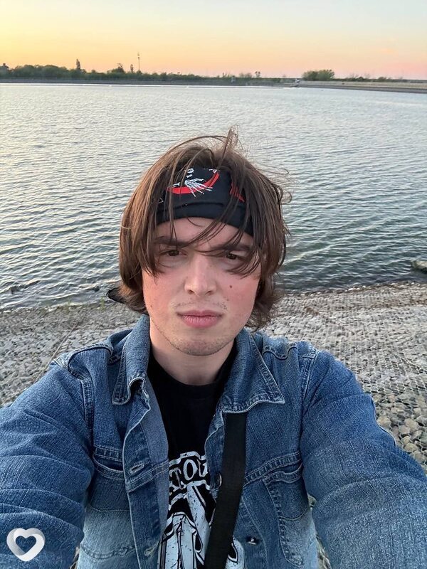 Семен, 23, Ростове-на-Дону — анкета №4542410