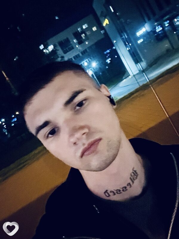 Артем, 20, Минске — анкета №4542986
