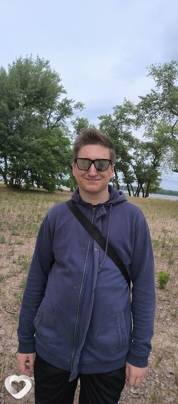 Артем, 22, Новомосковске — анкета №4543621